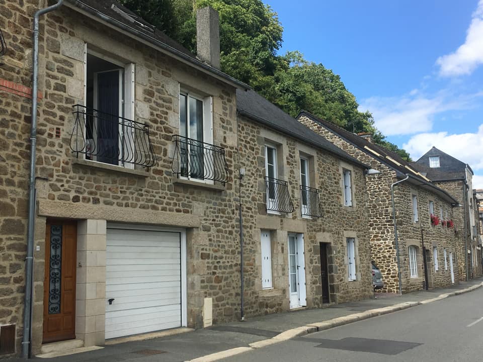 Cette image a un attribut alt vide ; le nom du fichier est 222193877_10216956562385162_8489566091473796436_n.jpg